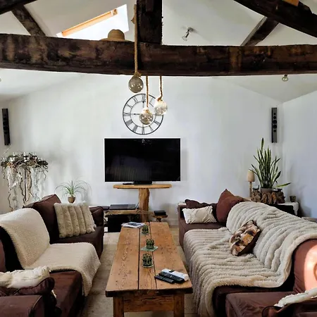 La Maison Martana Holiday home Saint-Mathurin (Vendee)